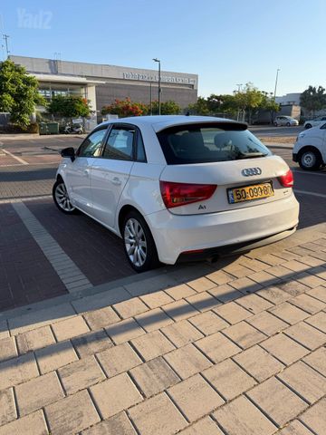 אאודי A1