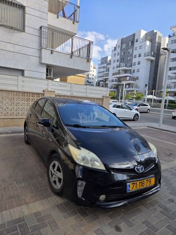 מודעת רכב טויוטה פריוס