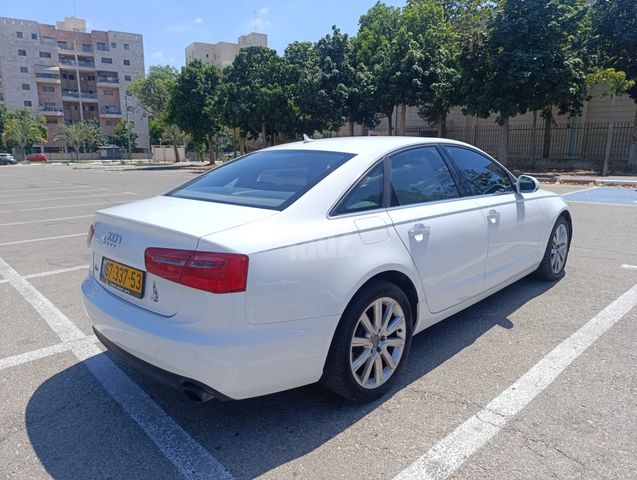 אאודי A6