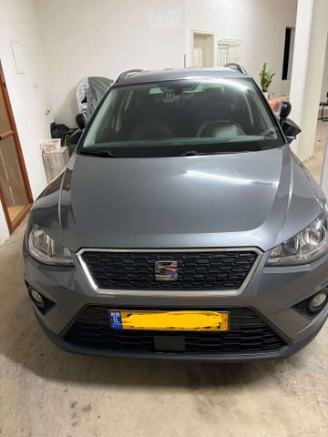 סיאט ארונה