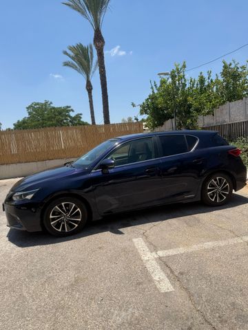 לקסוס CT