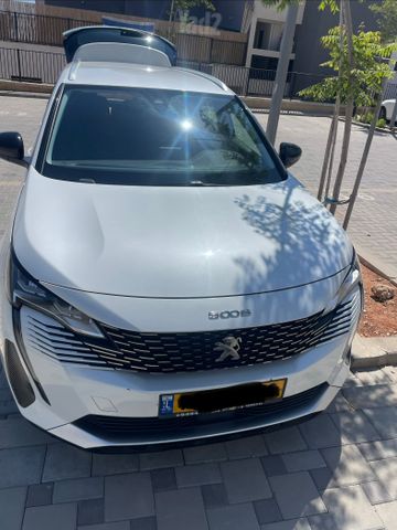 פיג'ו 5008