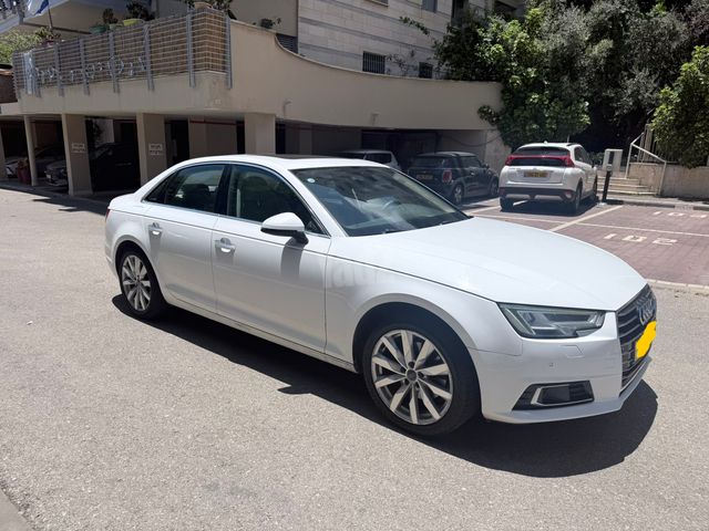 אאודי A4