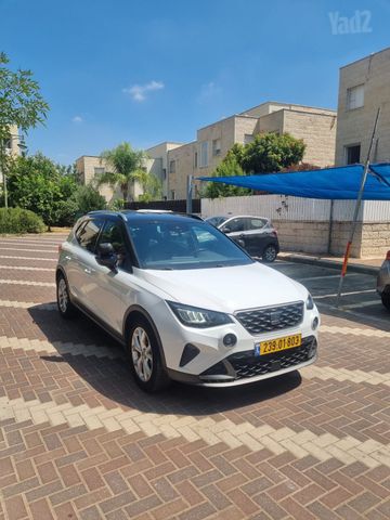 סיאט ארונה