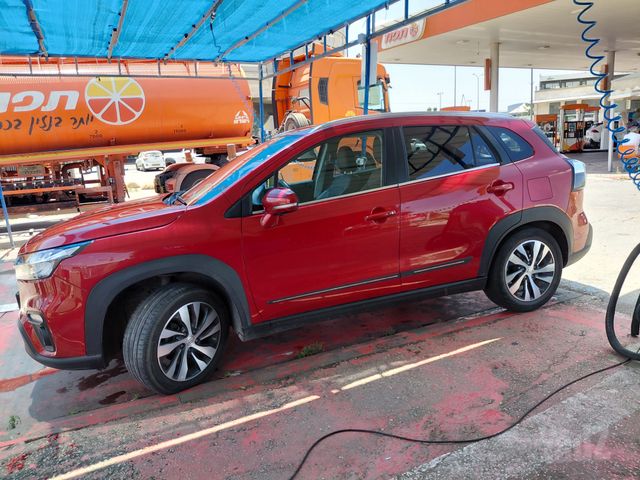 סוזוקי S-Cross