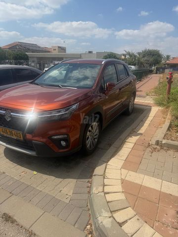 סוזוקי S-Cross