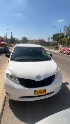 טויוטה סיינה