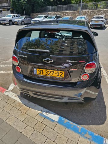 שברולט סוניק