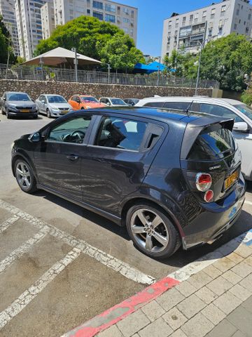 שברולט סוניק