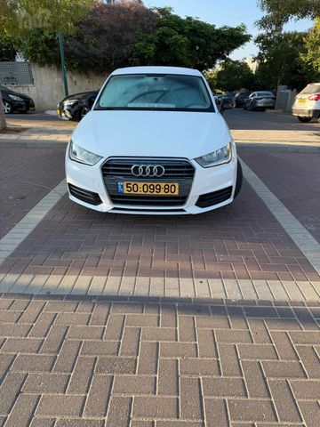 אאודי A1