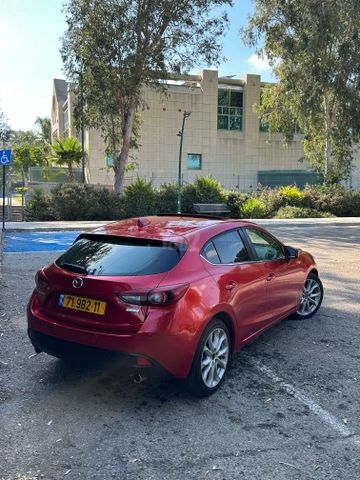 מאזדה 3