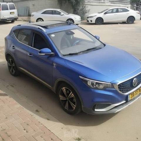 אם ג'י ZS