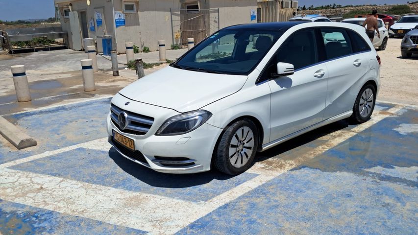 מודעת רכב מרצדס-בנץ B-class