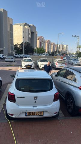 מודעת רכב דאצ'יה סנדרו