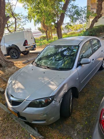 מודעת רכב מאזדה 3