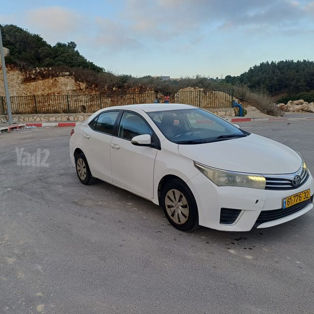 טויוטה קורולה