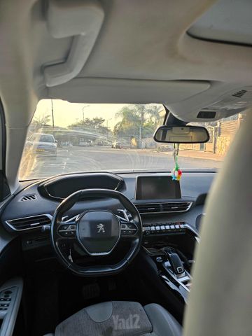 מודעת רכב פיג'ו 3008