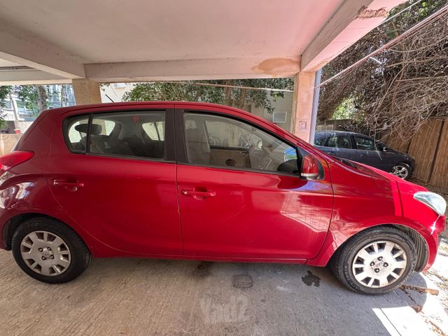 מודעת רכב יונדאי i20