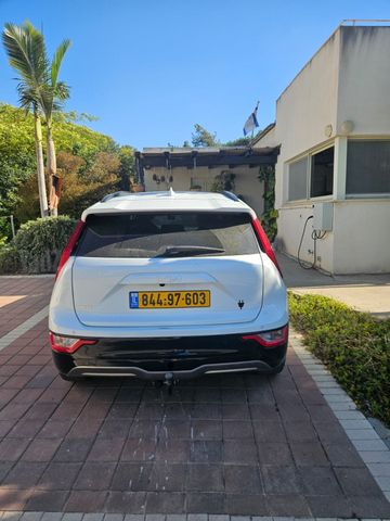 קיה נירו