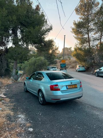 סקודה אוקטביה 