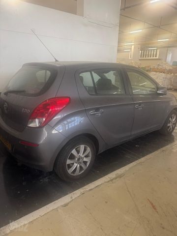 יונדאי i20