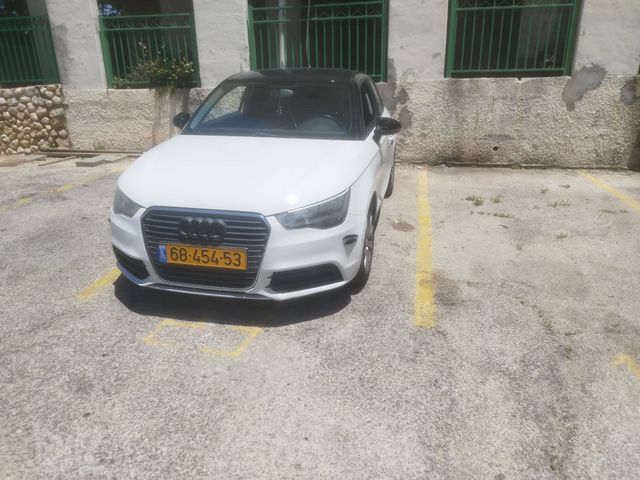 אאודי A1