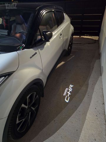 מודעת רכב טויוטה C-HR