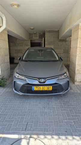 מודעת רכב טויוטה קורולה