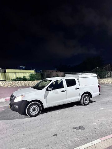 מודעת רכב איסוזו די-מקס