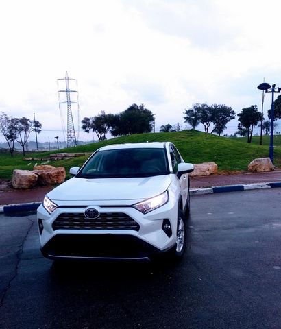 טויוטה RAV4
