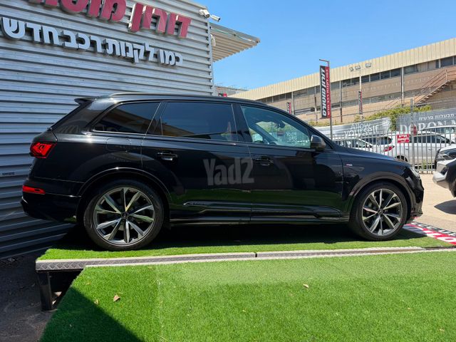 אאודי Q7