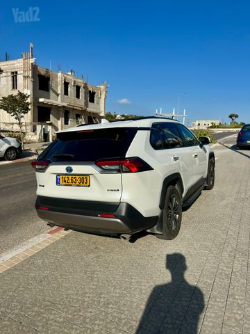 טויוטה RAV4