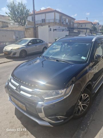 מיצובישי אאוטלנדר