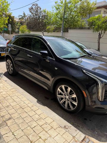 קאדילק XT4