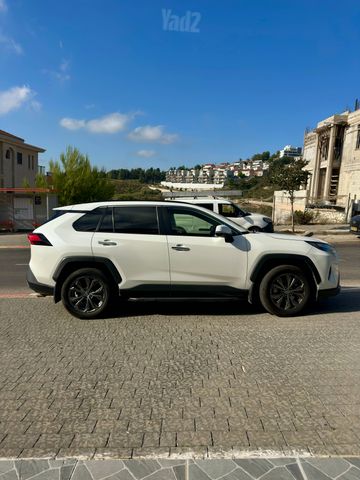 טויוטה RAV4