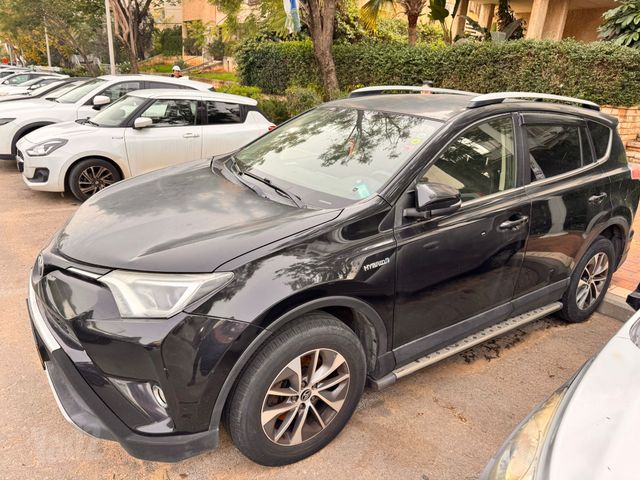 מודעת רכב טויוטה RAV4