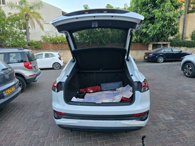 אאודי Q4 e-tron