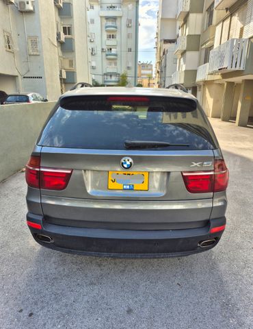ב מ וו X5