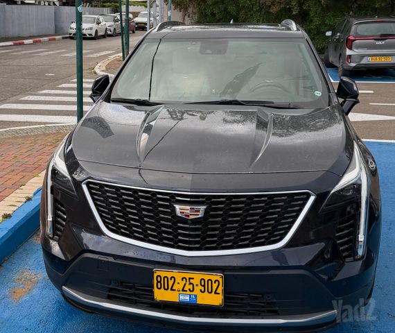 מודעת רכב קאדילק XT4