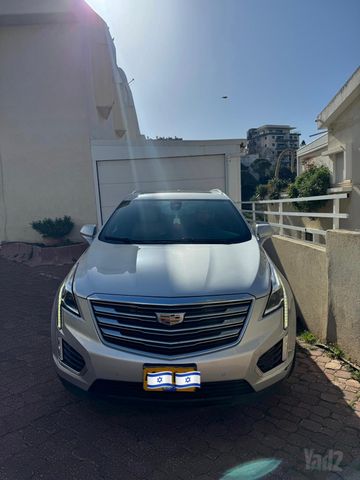 קאדילק XT5
