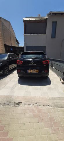 רנו קדגא'ר 