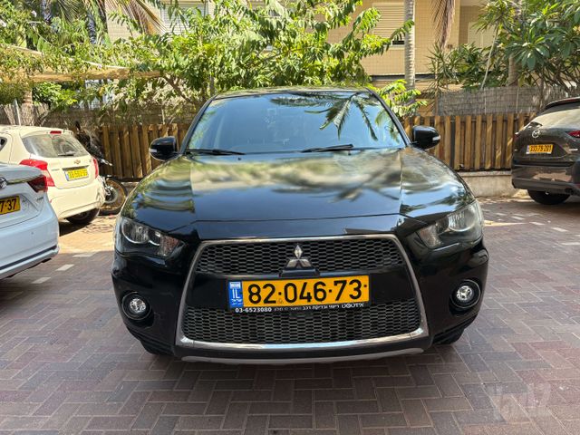 מיצובישי אאוטלנדר