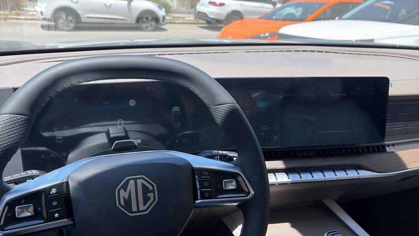 אם ג'י S9