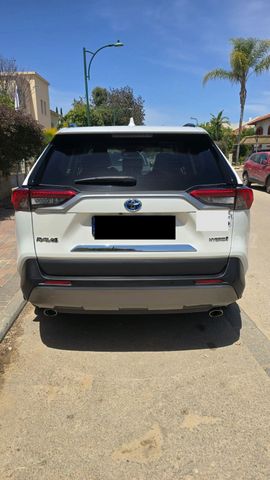 טויוטה RAV4