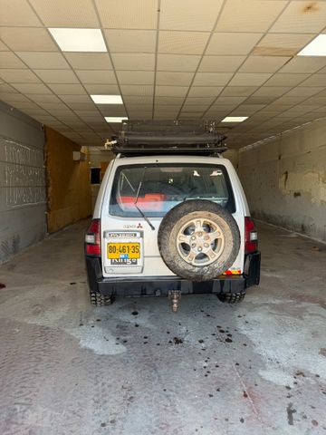 מיצובישי פג'רו