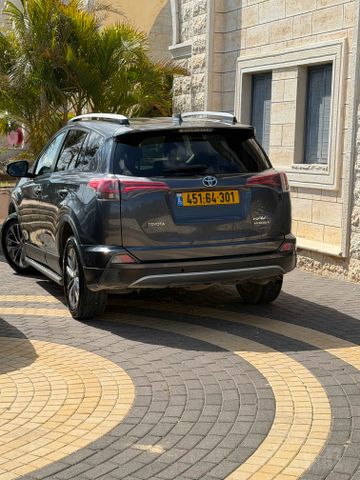 מודעת רכב טויוטה RAV4