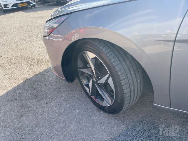 יונדאי אלנטרה
