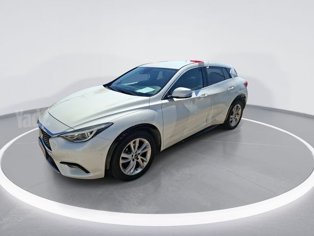 אינפיניטי Q30