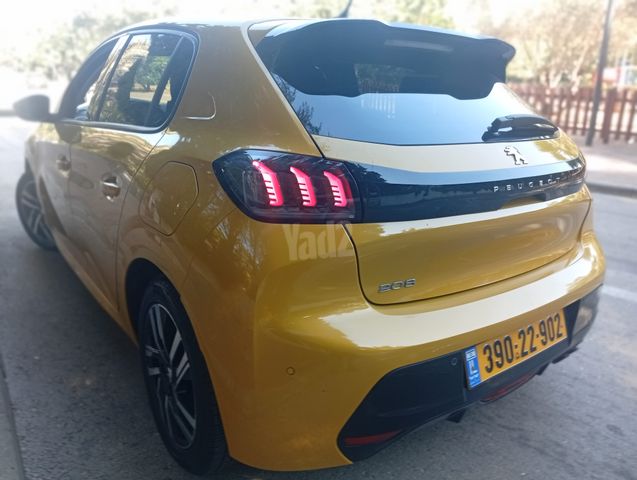 פיג'ו 208