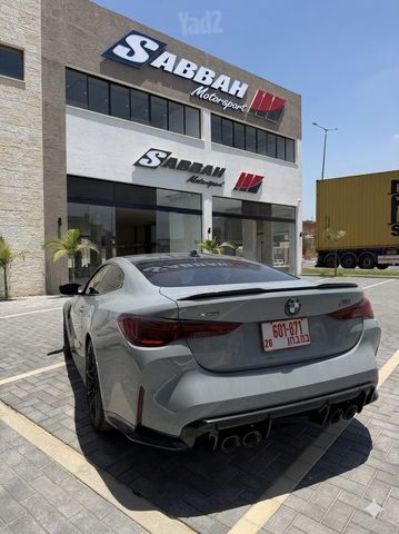 ב מ וו M4